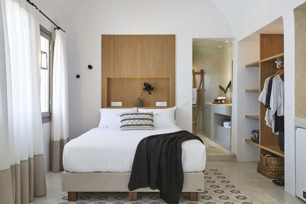 White & Co. La Torre Suites Pyrgos Kallistis Exterior photo