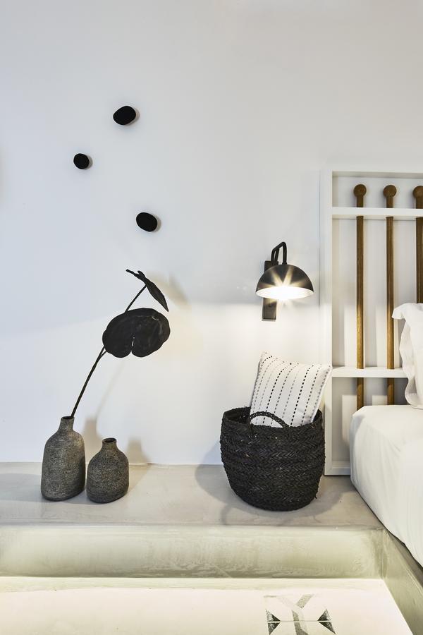 White & Co. La Torre Suites Pyrgos Kallistis Exterior photo